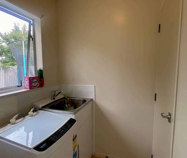 Cosy 2-Bedroom House in Hastings - Photo 4