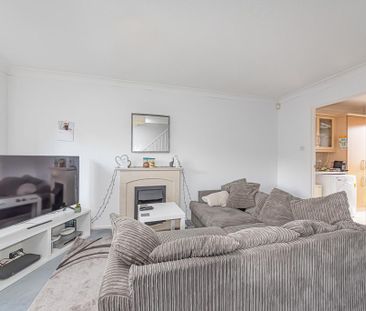 2 bedroom semi-detached house to rent - Photo 2