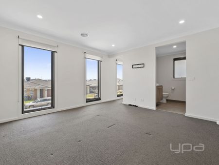 3 BEDROOM DOUBLE STORY FAMILY HOME - Photo 3
