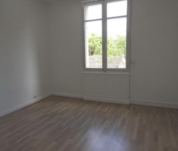 Location Appartement 3 pièces 81m² BORDEAUX 33000 - Photo 3