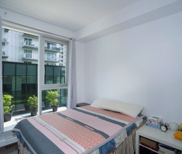 Rue Tupper, H3H 0B8, Montréal - Photo 2