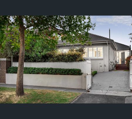 6 Kenilworth Grove, Glen Iris, Vic 3146 - Photo 2