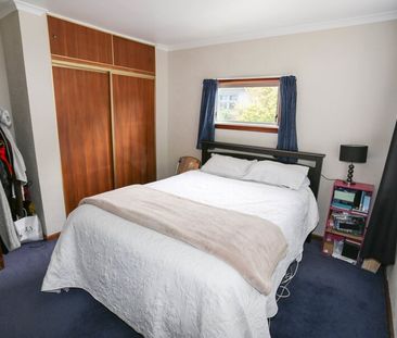 3-Bedroom Family Home Close to The Palms - Photo 6