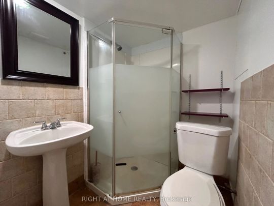 1039 Ossington Avenue #B - Photo 1