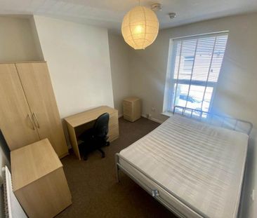 5 bedroom house to rent - Photo 2