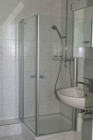 Modern living with comfort – furnished studio! - Foto 4