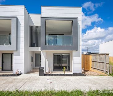 Brand New Townhouse - Photo 4