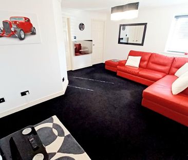 2 bedroom apartment to rent - Photo 4
