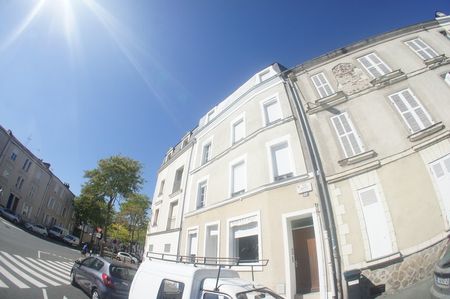 ANGERS DOUTRE - A louer à Angers 28 rue Guittet quartier ... - Photo 2