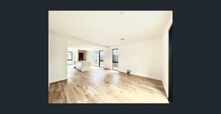 3 Bedroom 2 Bathroom townhouse in Burwood East - Photo 2