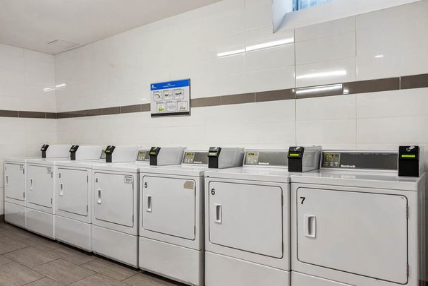 Greenview Apartments - Photo 1