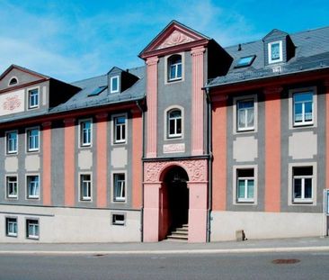 Stilvoller Altbau erwartet Sie! - Photo 1