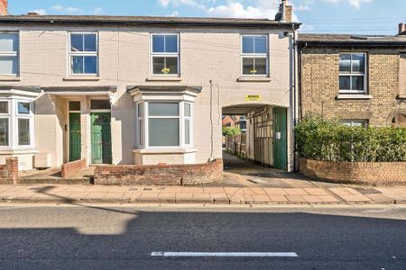 1 bedroom flat to rent - Photo 2