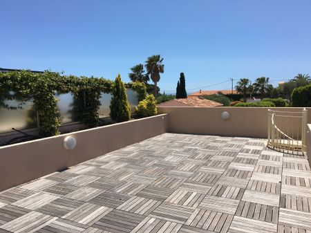 Location Appartement 3 pièces 56m² ST LAURENT DU VAR 06700 - Photo 5