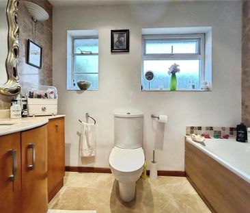 3 bedroom semi-detached house to rent - Photo 5