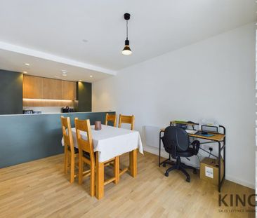 2 bedroom maisonette to rent - Photo 3