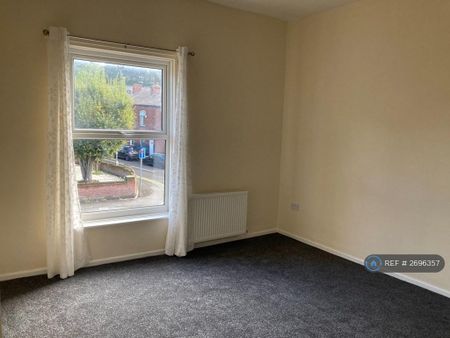 2 bedroom terraced house to rent - Photo 5
