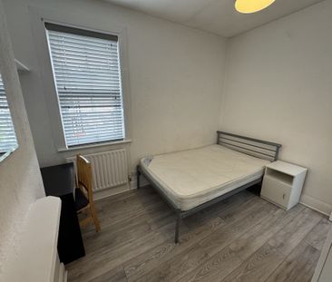 Upper Newborough Street, Burton Stone Lane - P2306 - Photo 6