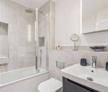 A brand new two-bedroom ground floor apartment finished to a high s... - Photo 5