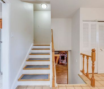 For Lease - 14 Lorraine Drive, Hamilton, Ontario - Photo 4
