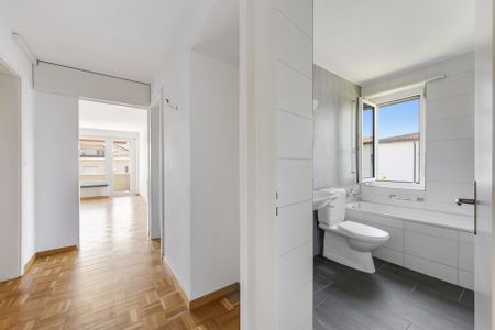 Grosszügige Wohnung an guter Lage - Foto 4