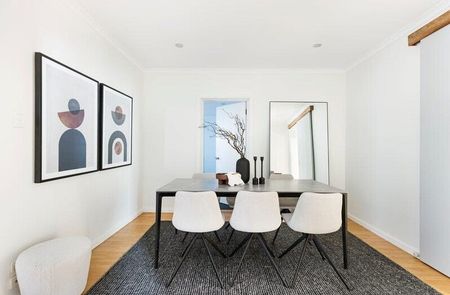 Lilyfield - Photo 2