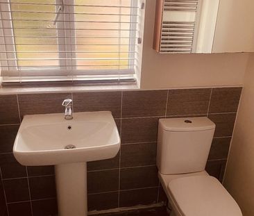 Room in a Shared House, South Parkway, LS14 - Photo 5