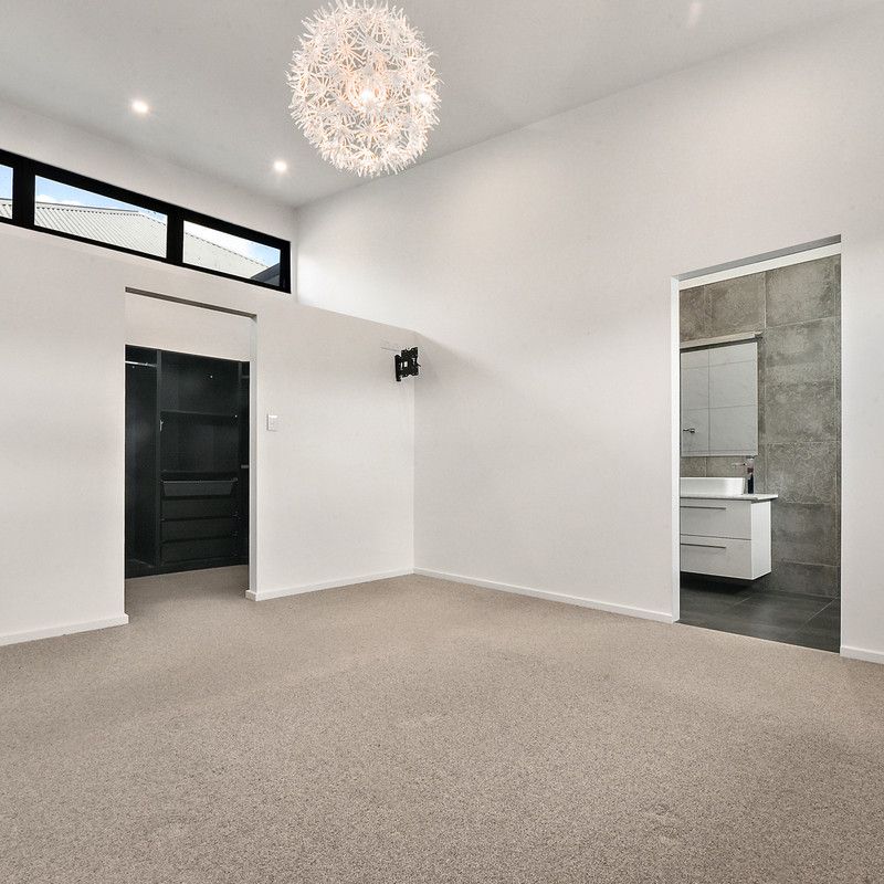 Spacious Family Home in Prime Location - Photo 1