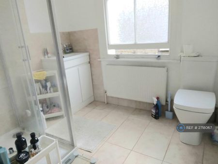 5 bedroom terraced house to rent - Photo 5