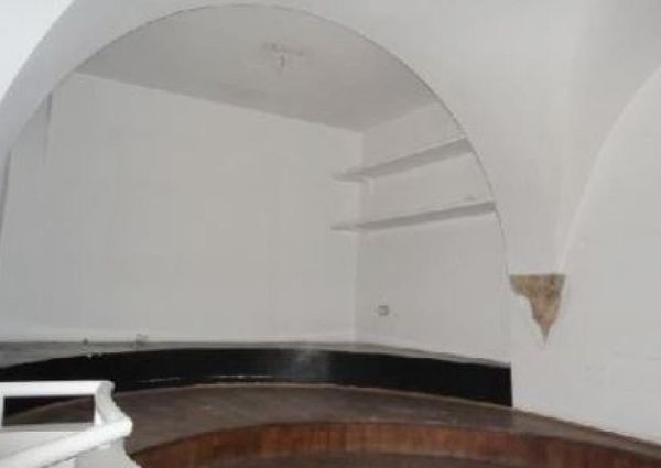 Attic - Navona: 190sqm. 3 bedrooms, maid’s room, 4 bathrooms, kitchen, dining, balcony, views. Ref 1133