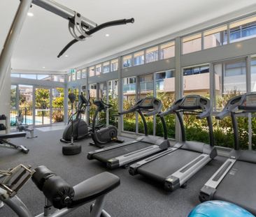 Level 3/73/121 Easty Street, Phillip - Photo 3