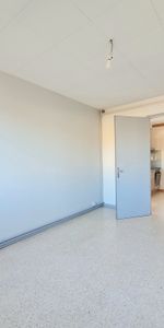 Location Appartement 2 pièces 43m² - Photo 3