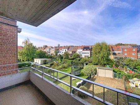 Appartement met 2 slaapkamers en parkeerplaats - Photo 2
