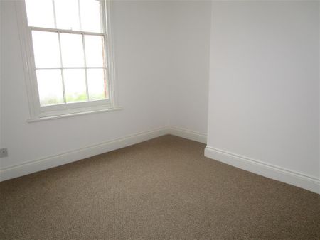 Castilian Street - Photo 2