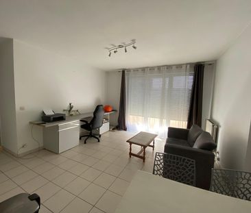 Location Appartement 2 pièces 47m² VALENCE 26000 - Photo 2