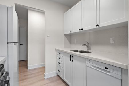 For Lease - 165 Balliol Street Unit# 309, Toronto, Ontario - Photo 2