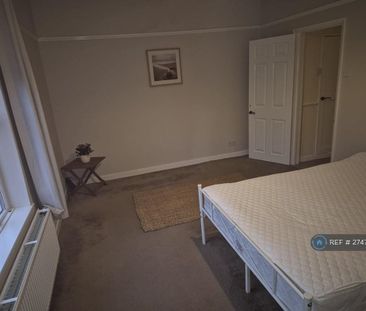 3 bedroom end of terrace house to rent - Photo 5