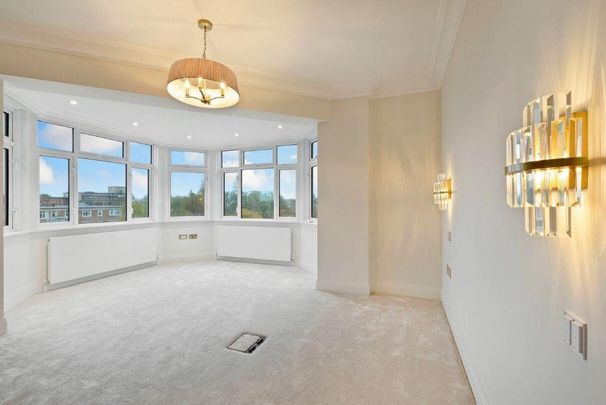 5 bedroom flat in Prince's Gate - Photo 1