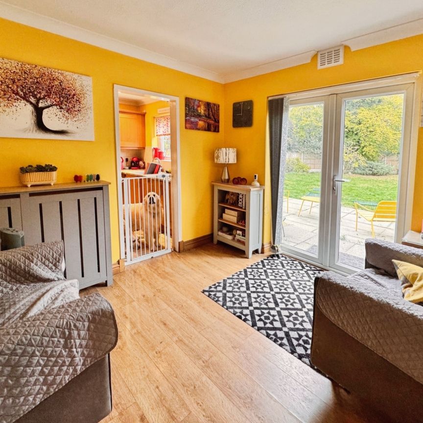 Buxton Ave, Leigh-On-Sea - Photo 1