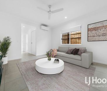 FULLY AIR CONDITIONED - SOLAR PANELS - PARTIALLY FURNISHED! - Photo 5