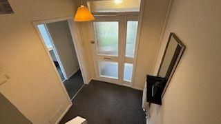4 bedroom semi-detached house to rent - Photo 4