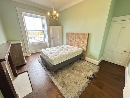 3 bedroom flat to rent - Photo 3