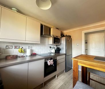 2 bedroom apartment to rent - Photo 4