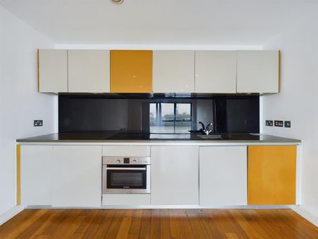 2 bedroom flat to rent - Photo 5