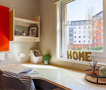 1 bedroom in a flat share to rent - Photo 3