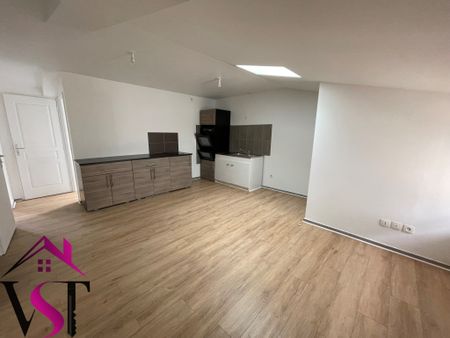 Location Appartement 4 pièces 53m² AUXONNE 21130 - Photo 2