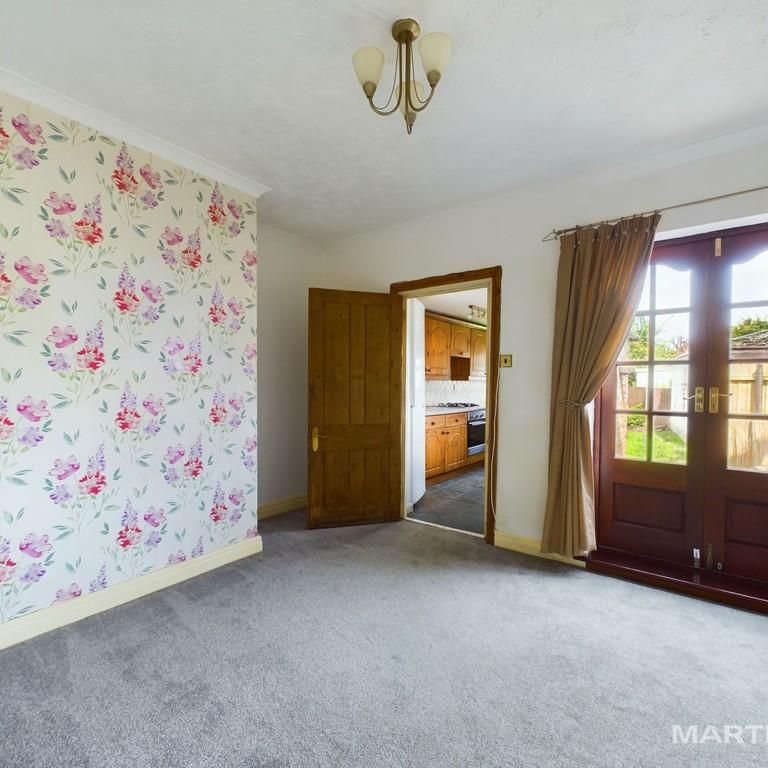 2 bedroom cottage to rent - Photo 1