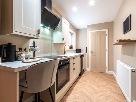 King Alfred Street Room 4 - Photo 4