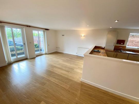 2 bedroom flat to rent - Photo 1