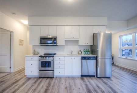 For Lease - 110 Fergus Avenue Unit# 203, Kitchener, Ontario - Photo 2